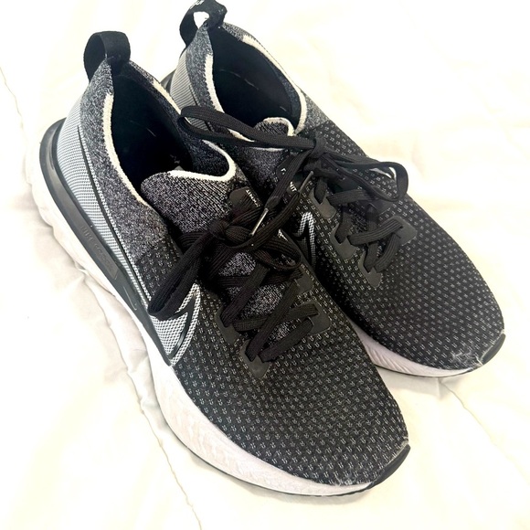 Nike Men’s React Infinity FlyKnit Running‎ Shoes Size 11.5 main image 5